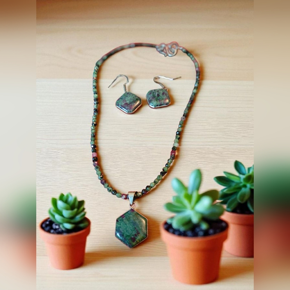 NWT HANDMADE Ruby Zoisite Stunning Set!!